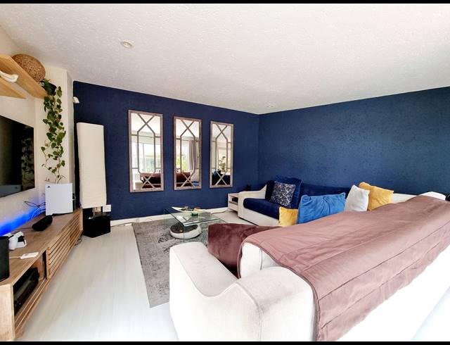 4 BEDROOM FREEHOLD RENTED IN BENMORE GARDENS